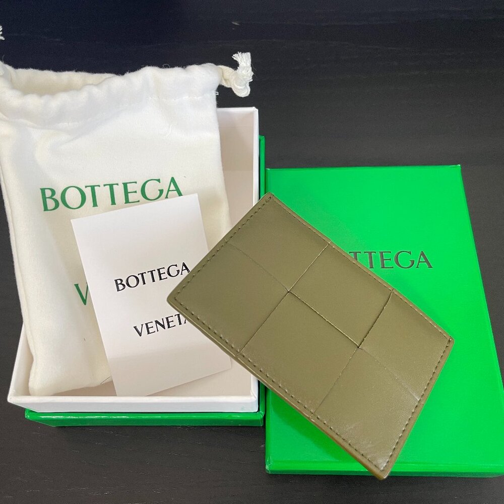Bottega Veneta Cassette Credit Card Case (Olive Oil)